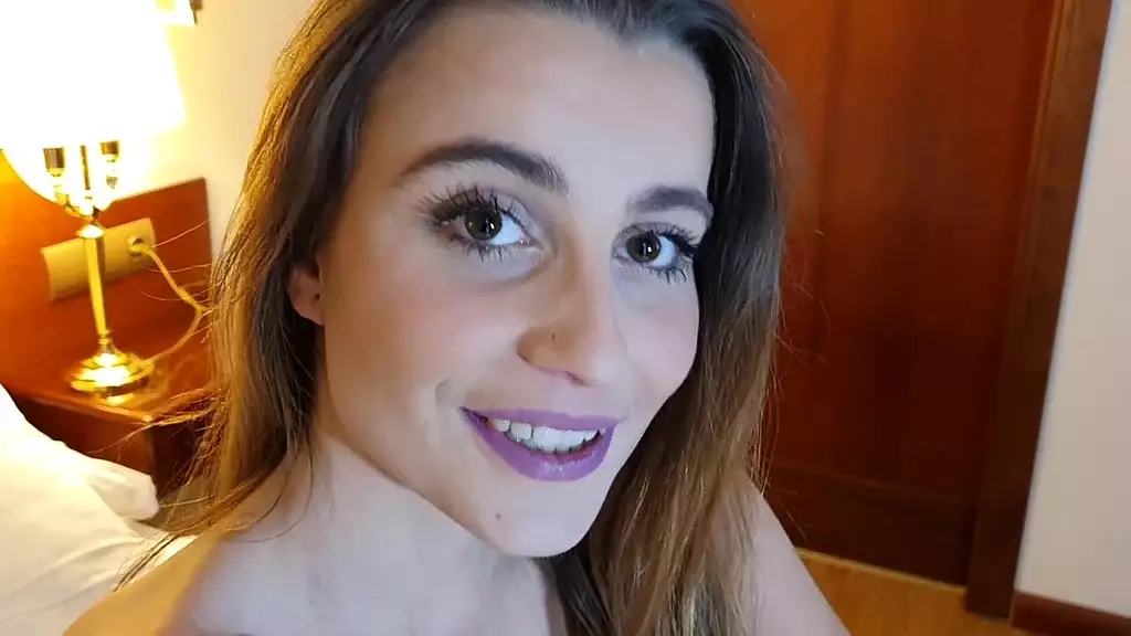 Teen Cutie Takes Big Cock Without Condom