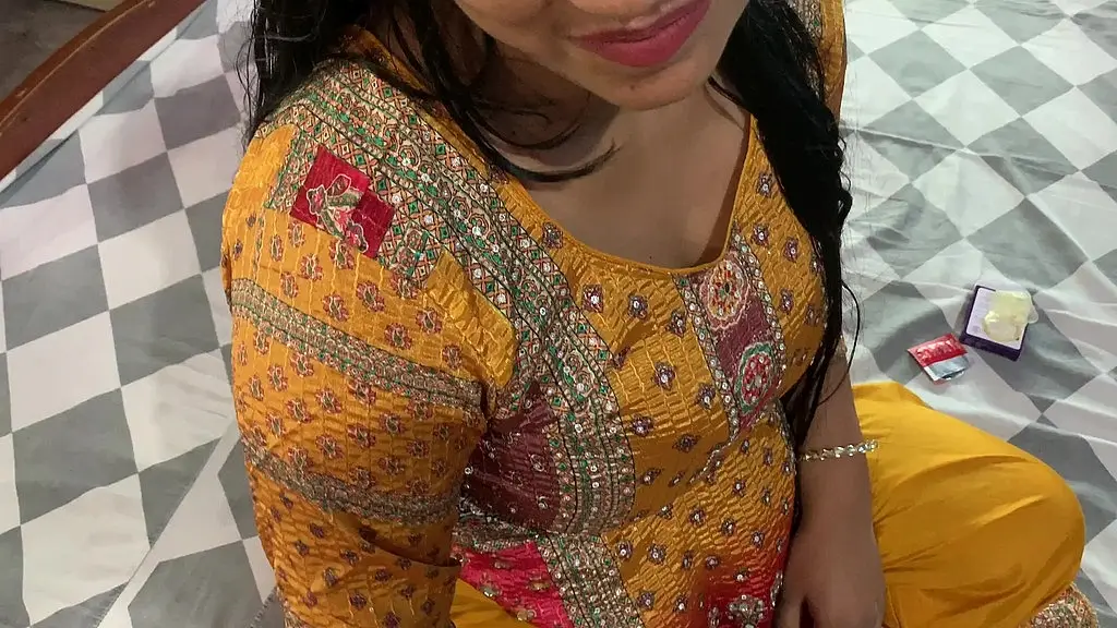 Rashmika's Naughty Toilet Romp
