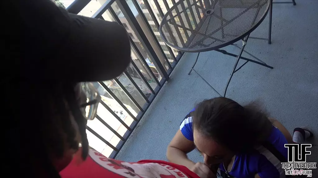 Carmela Clutch Gets Anal Drilled on Balcony