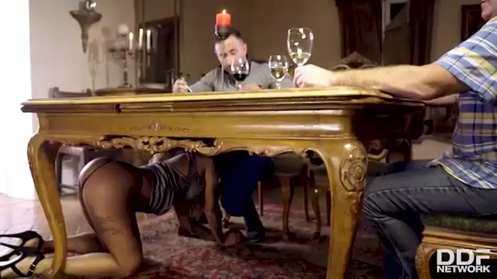 Venus Afrodita's Sizzling Blowjob Dinner