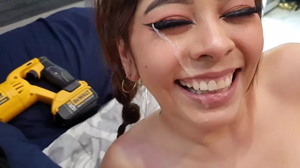 Michelle Aldrete and Yamileth Ramirez in Epic Anal Trio