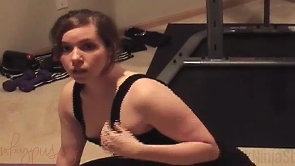Step Bro Confesses to Yoga Babe About Stepmom