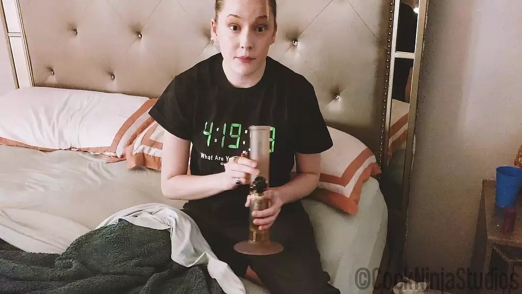 Stoner Step Sis Trades Sex for Thrills