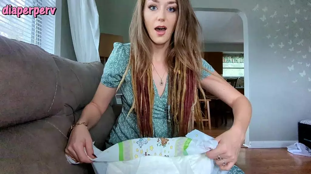 Sablique's Diapered Cock Sucking Girl Surprise