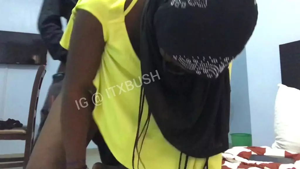 Hijab-Clad Muslim Teen Devours BBC in MMF Threesome