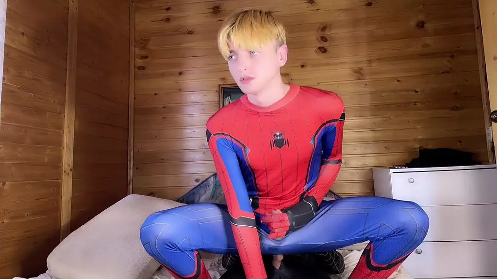 Spider-Man Fucked by Superhero in Black