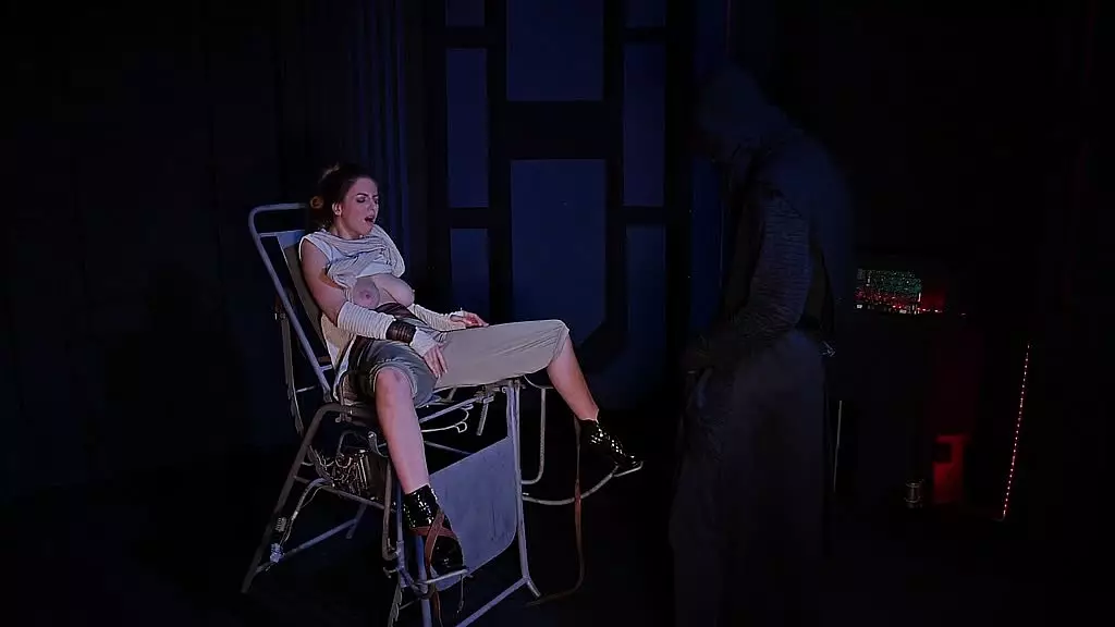 Double Penetrated Princess in Space