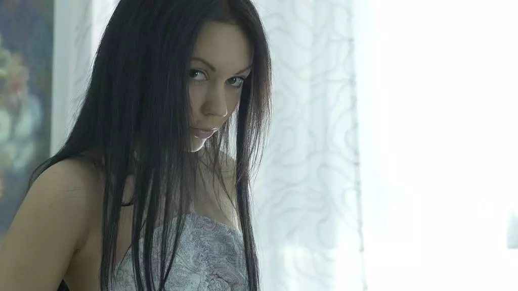 Russian Teen Sheri's Morning Masturbation