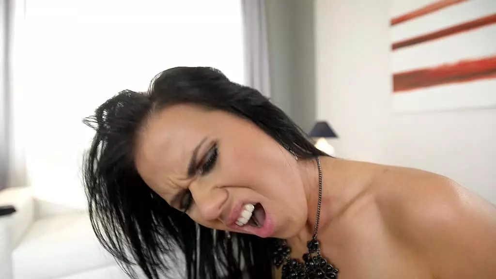 Denise Rides Sybian Steed to Pussy Joy