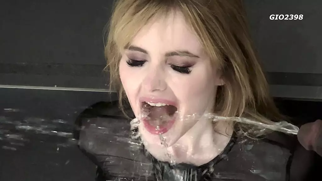 Pissing Hotties Emily Pink & Friends Unleash Chaos