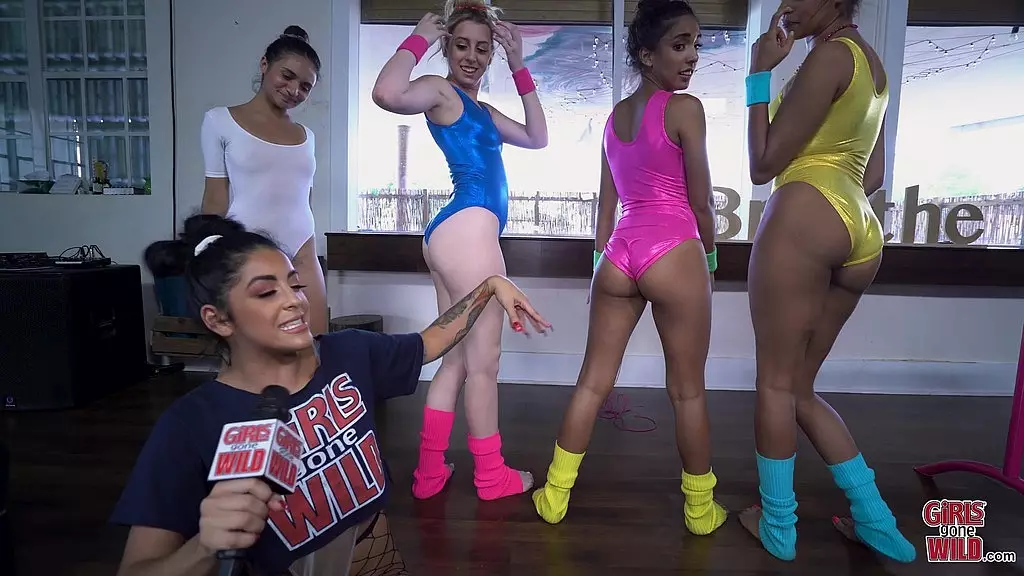 Blonde Ballet Babes Scissor and Swallow
