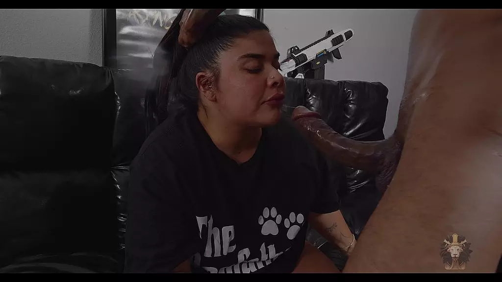 Cop Kxng Unkasa Fucks Buggaxboo in Netflix & Chill