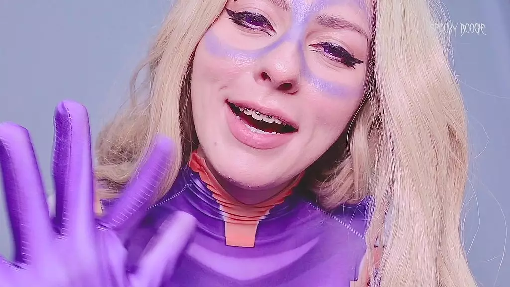 Giantess Mt Lady Takes BBC Dildo in Her Hairy Pussy