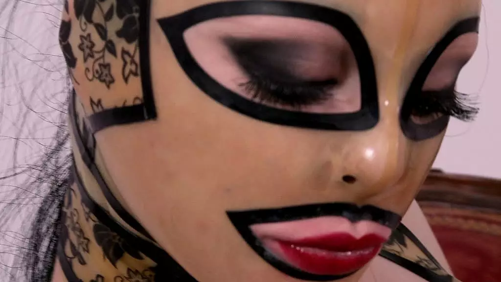 Latex Domination: Kneel Before Lucy!