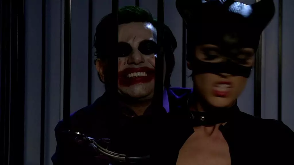 Katwoman Jennifer Dark Unleashes Prison 3Way Mayhem
