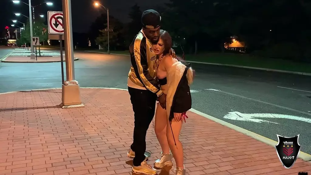 Lexxxi Scarlett Takes Rome Major's Monster Cock