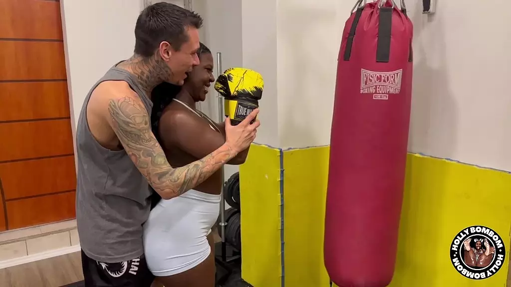 Holly Bombom's Anal Invasion
