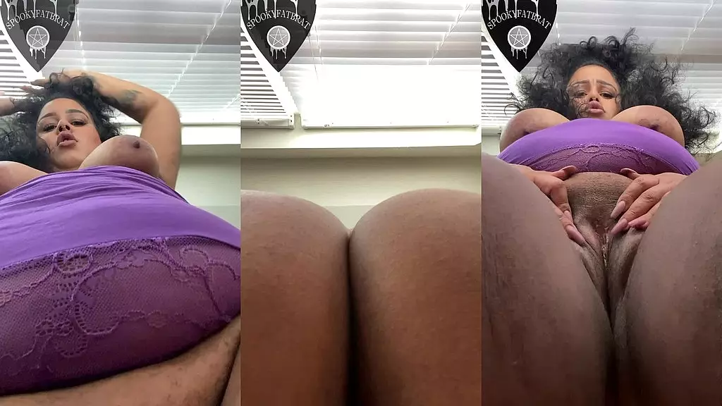 Spookyfatbrat's Anal Queen POV Face Sitting Roleplay