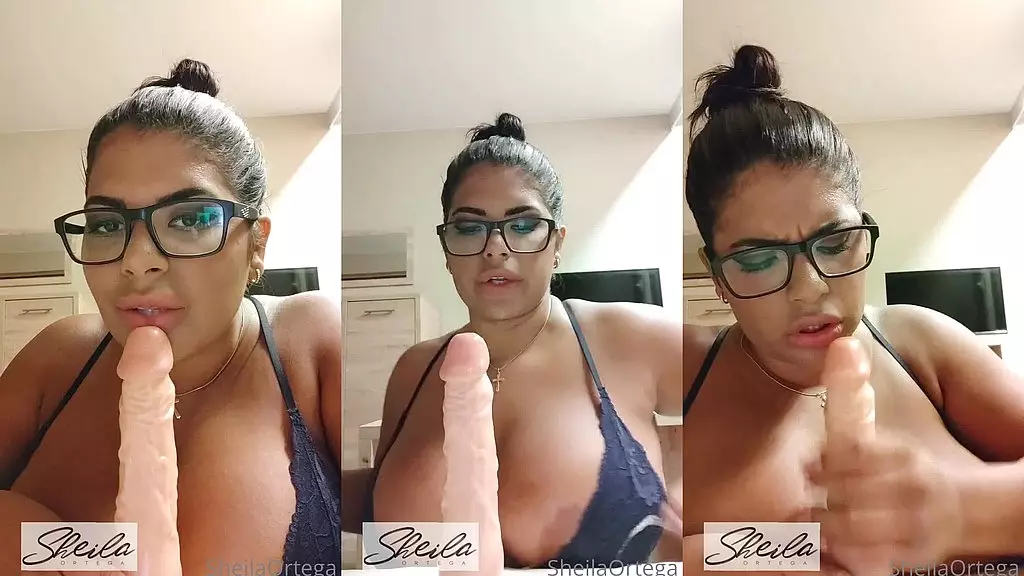 Sheila Ortega Rides Dildo in Green Tracksuit