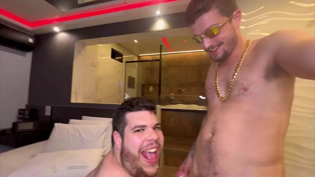 Erick Diaz Unleashes His BBC on a Pale White Girl