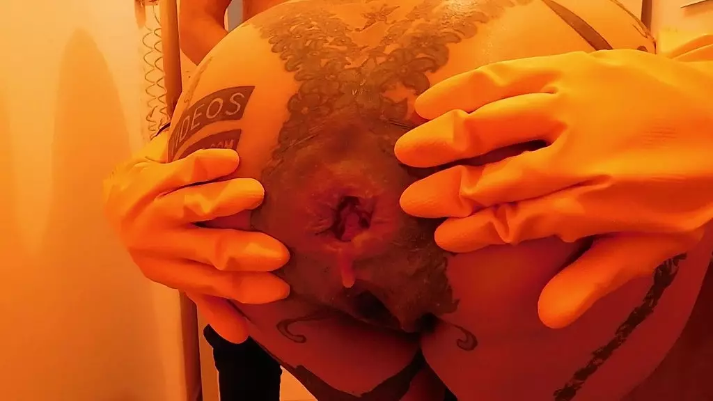 Perla Lopez's Insatiable Latina Ass