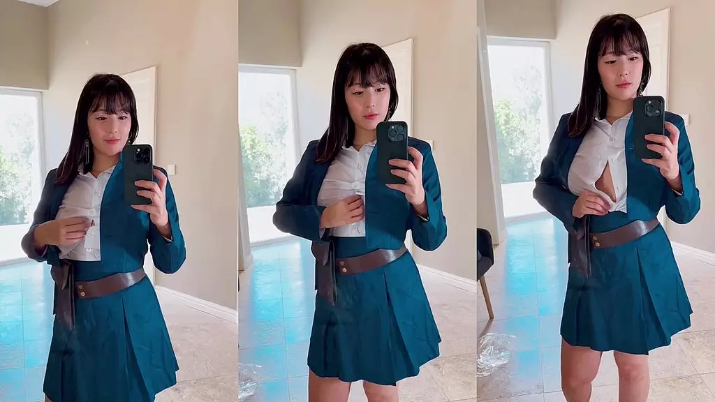 Tight Latina Brunette's Dirty Homemade Adventure