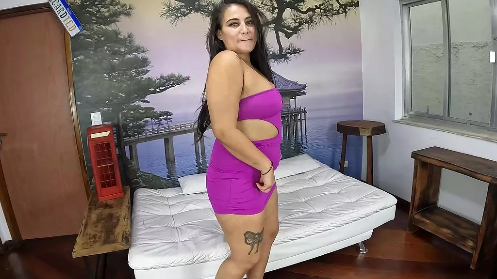 Thelly Santos Unleashes Her Thick Booty in Interracial Hardcore