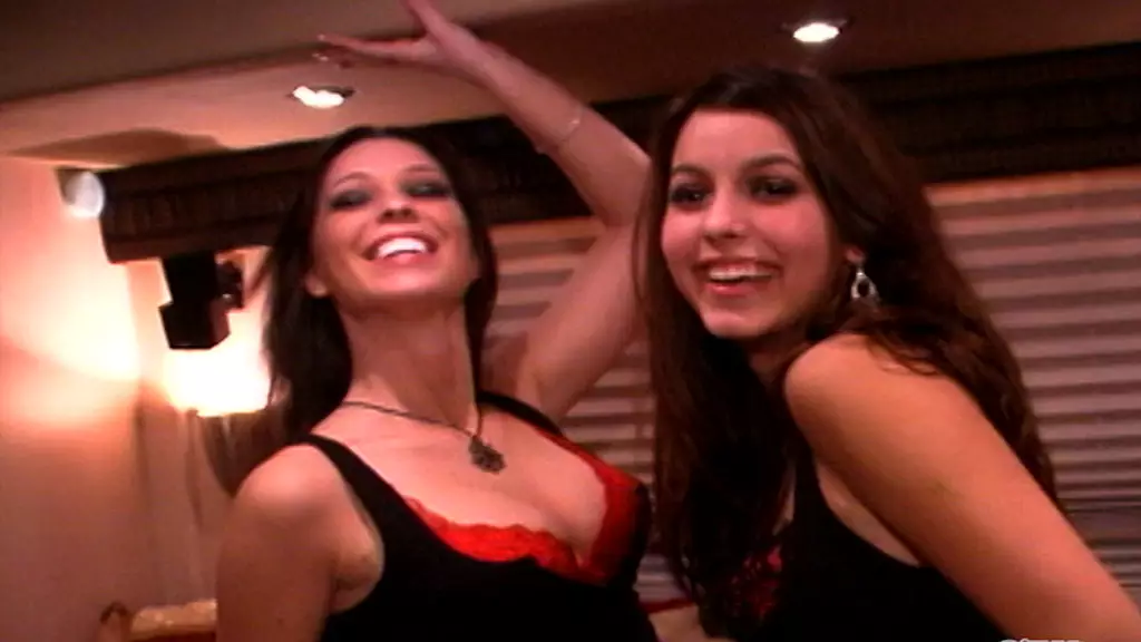 Brunette Duo Madness!