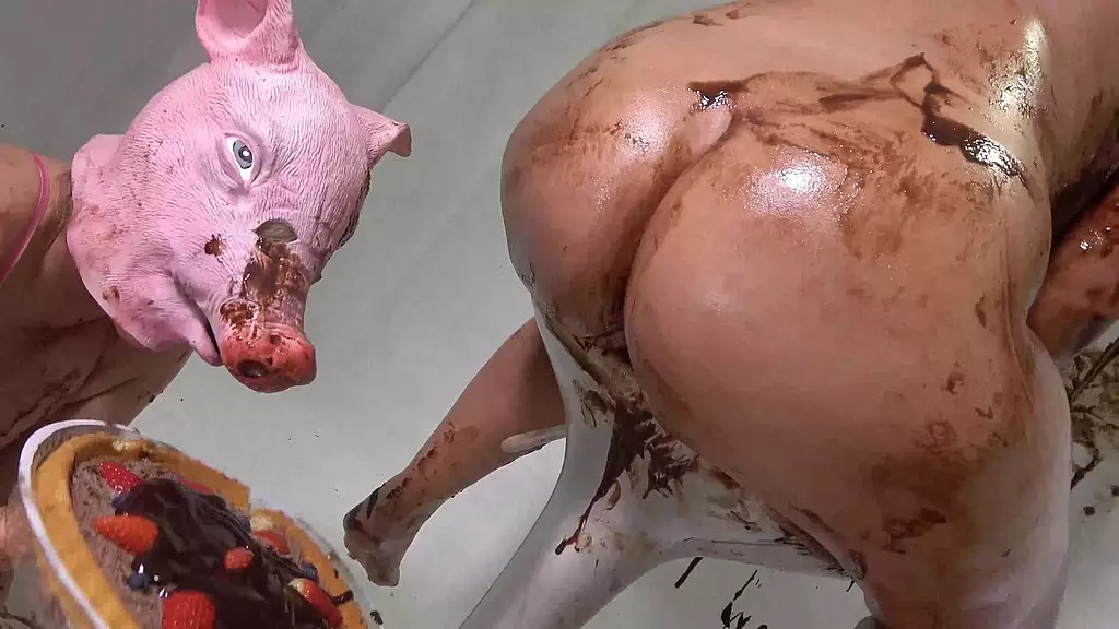 Brittany & Laura's Filthy Anal Frenzy!
