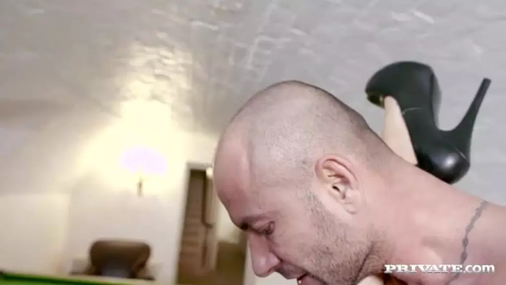 Ash Hollywood's Swinging Threeway Fuckfest