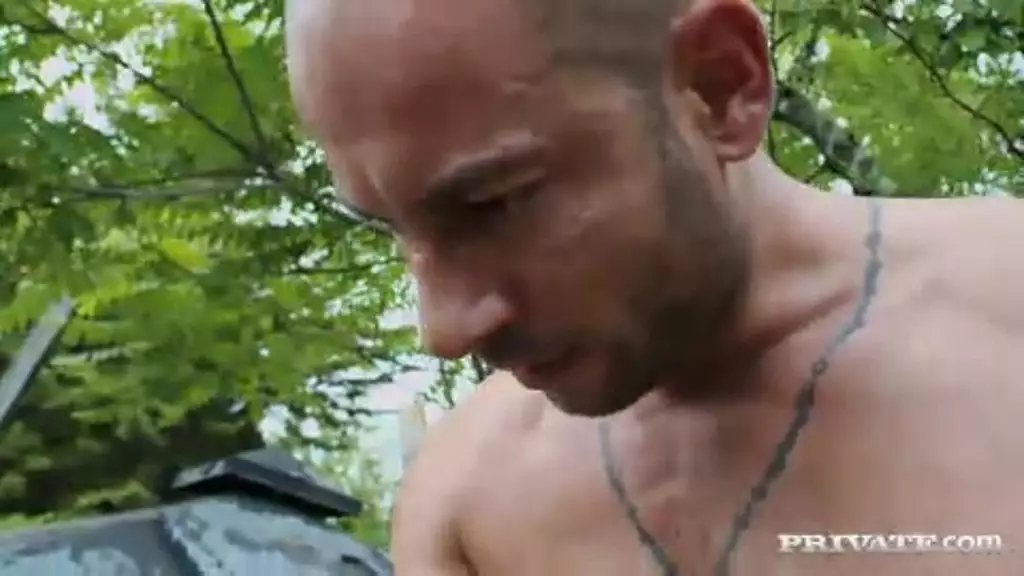 Latina Katia's Outdoor Throat Fuck
