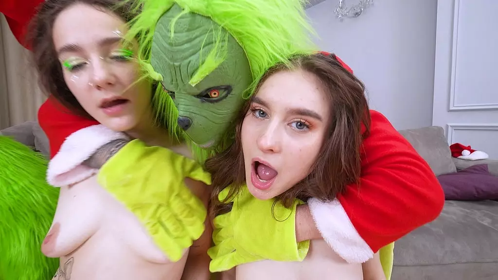 Xmas Anal Gangbang with Jane White & Ellie Wain