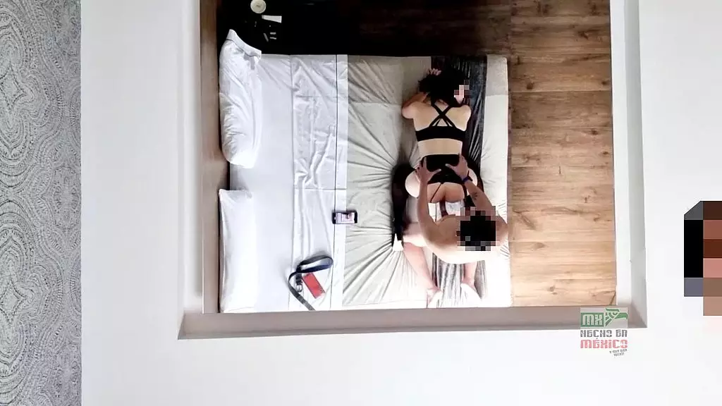 Isa Hotwife's Anal Orgasm Explosion