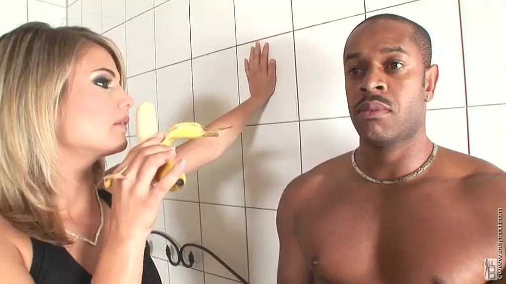 Bossy Kimberly Demands Cock in Public Toilet